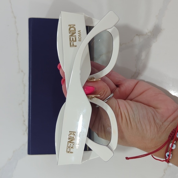FENDI SUNGLASSES